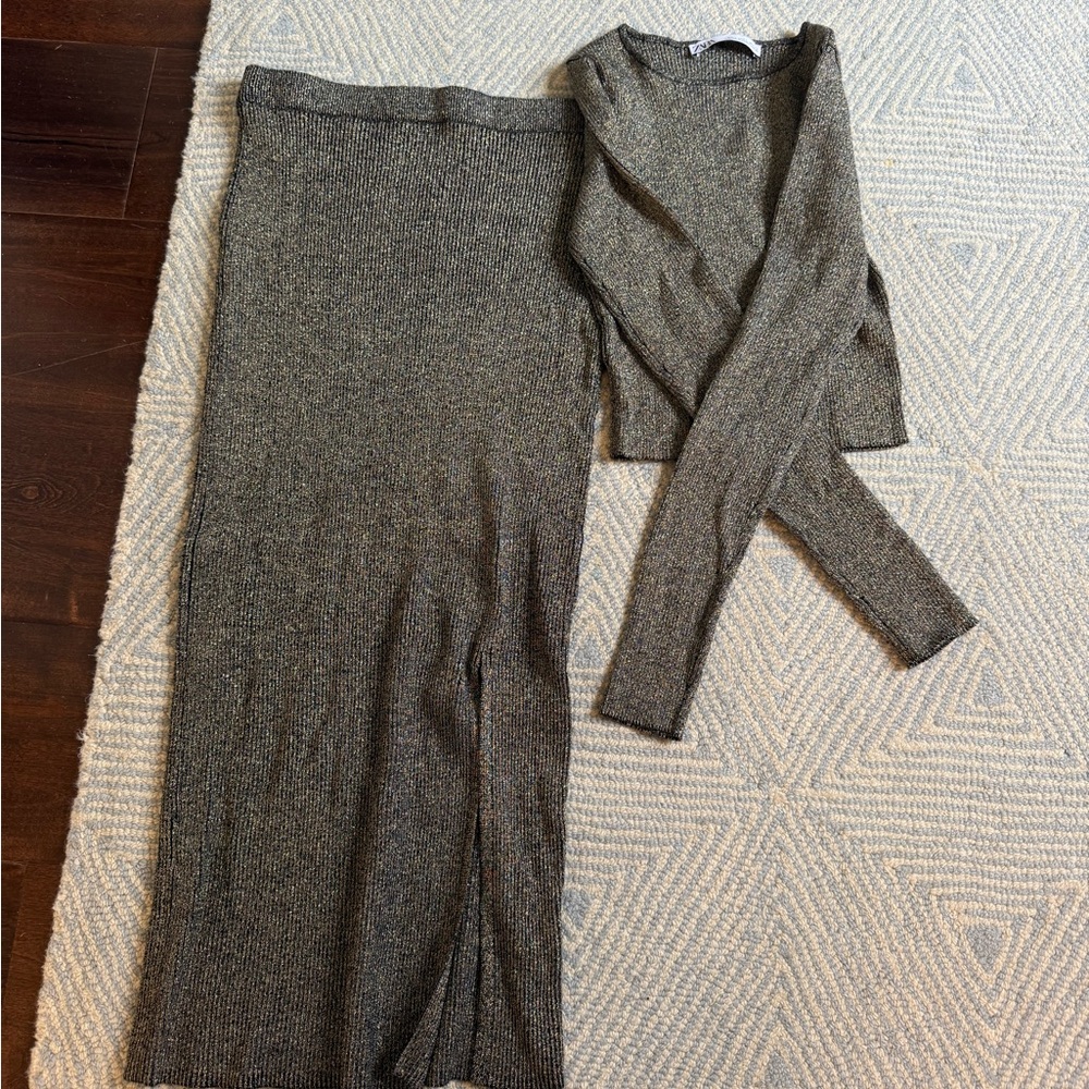 Zara Elegant Gold Sparkled Women's Skirt Set